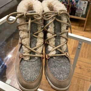 Sorel fur wedge boot